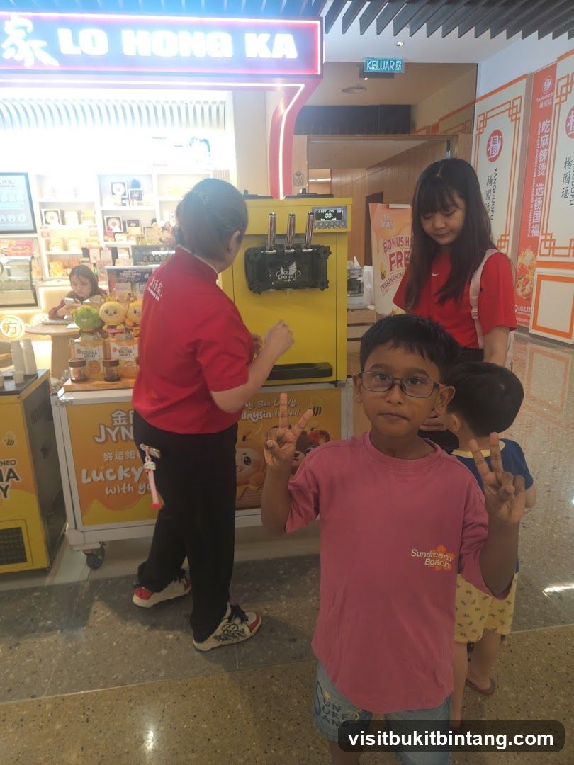 Lo Hong Ka @ Sunway Pyramid