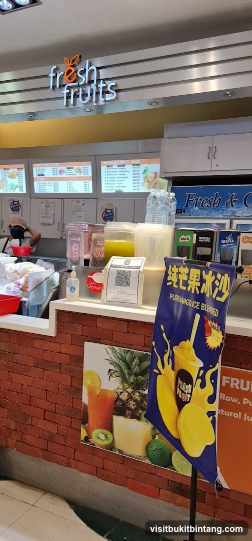 Fresh Fruits Juice Stand