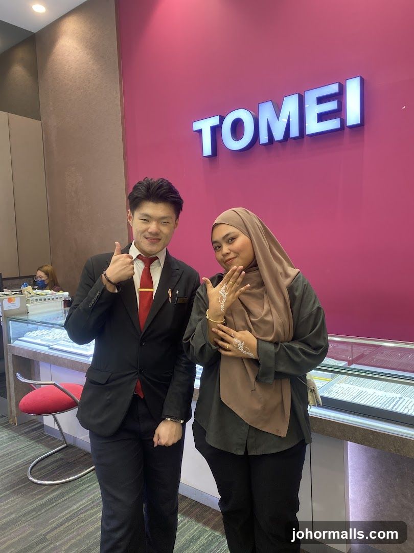 Tomei Store Interior
