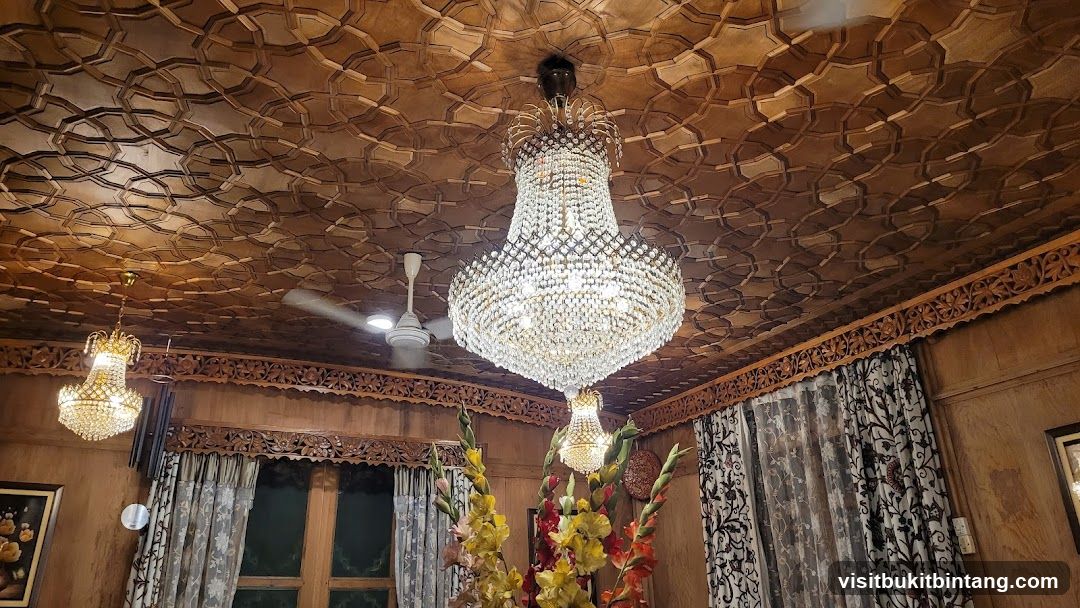 Ornate Ceiling and Chandeliers