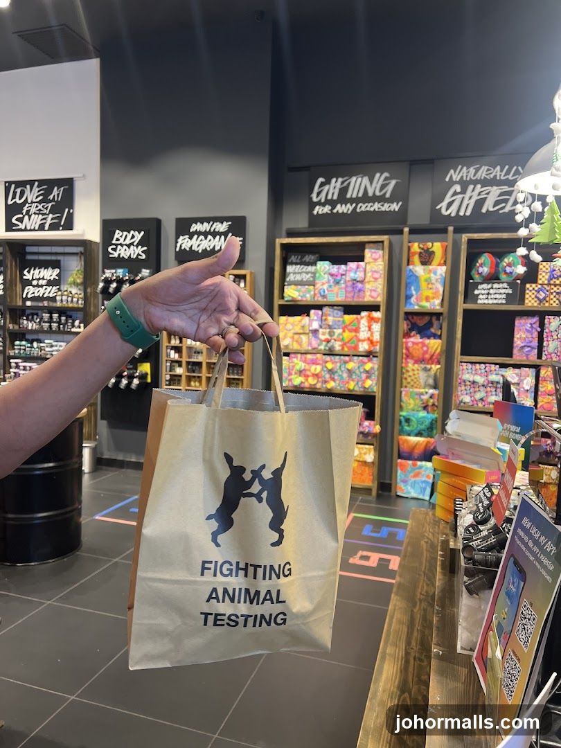 Shopping Bag with Anti-Animal Testing Message