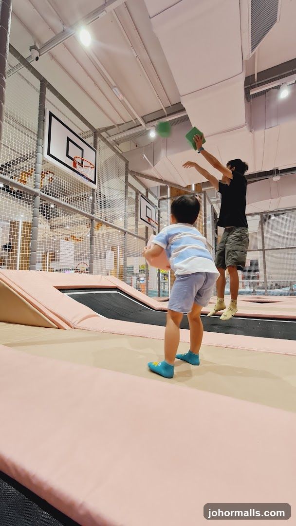 Trampoline Park Basketball