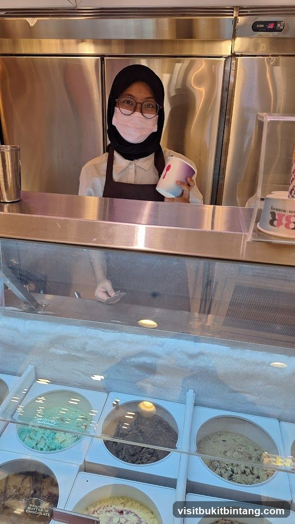 Ice Cream Shop Employee