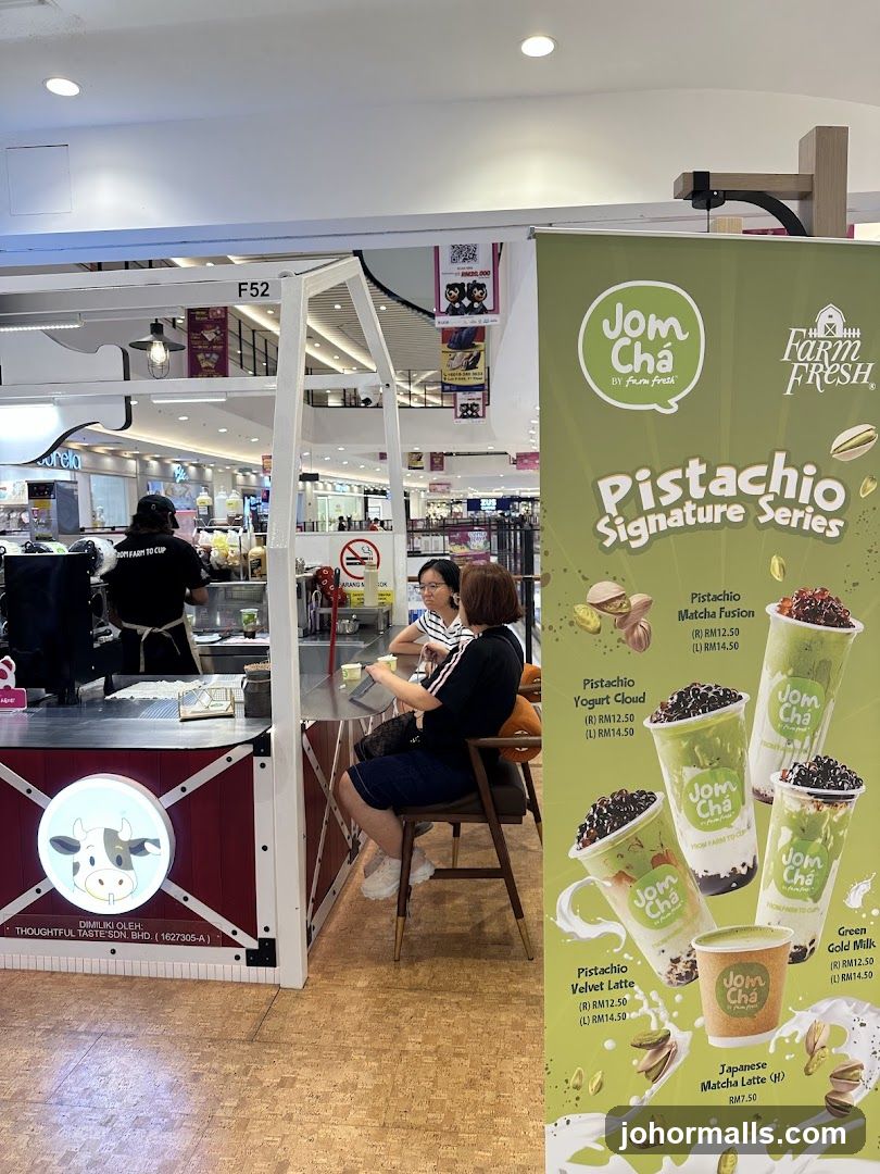 Jom Cha Pistachio Signature Series