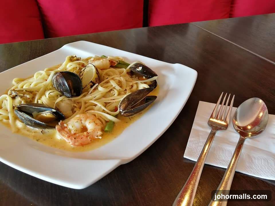 Secret Recipe Aeon Mall Bandar Dato Onn