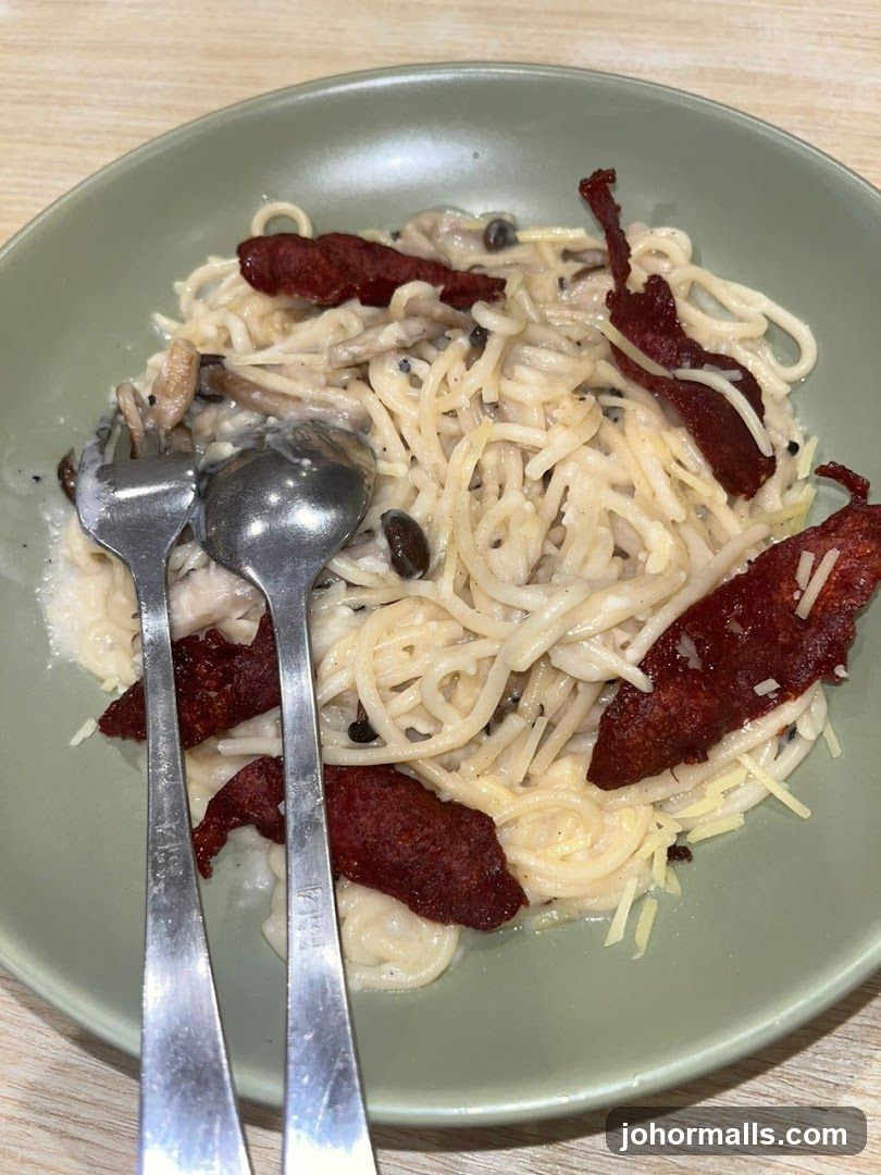Creamy Pasta with Bacon and Mushrooms