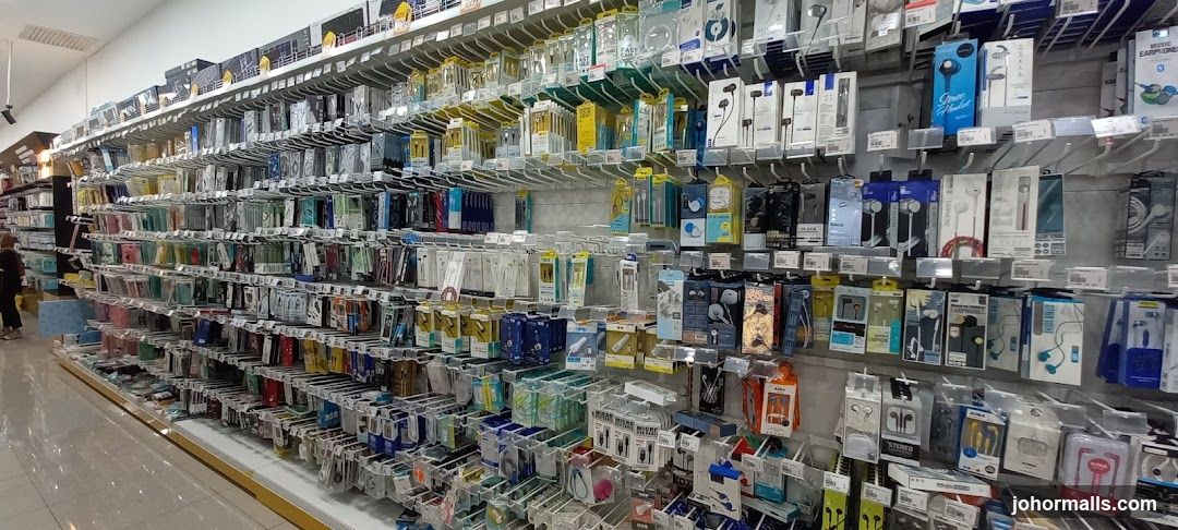 Electronics Accessories Display