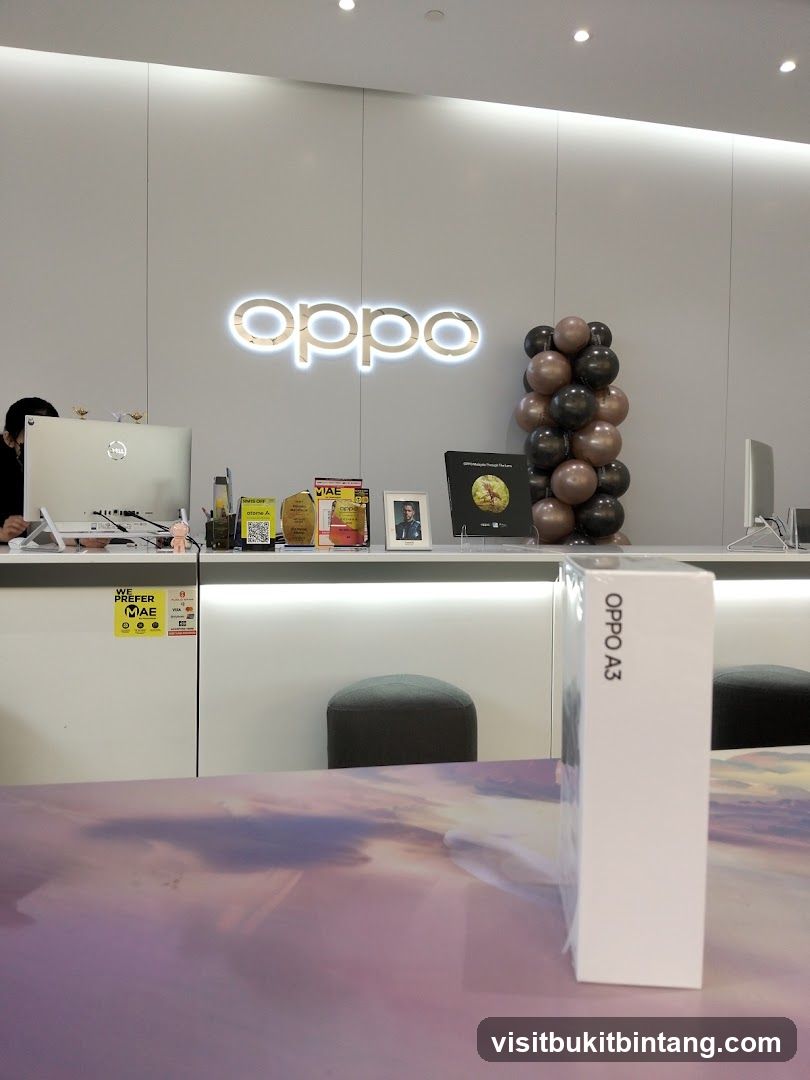 Oppo Store Interior