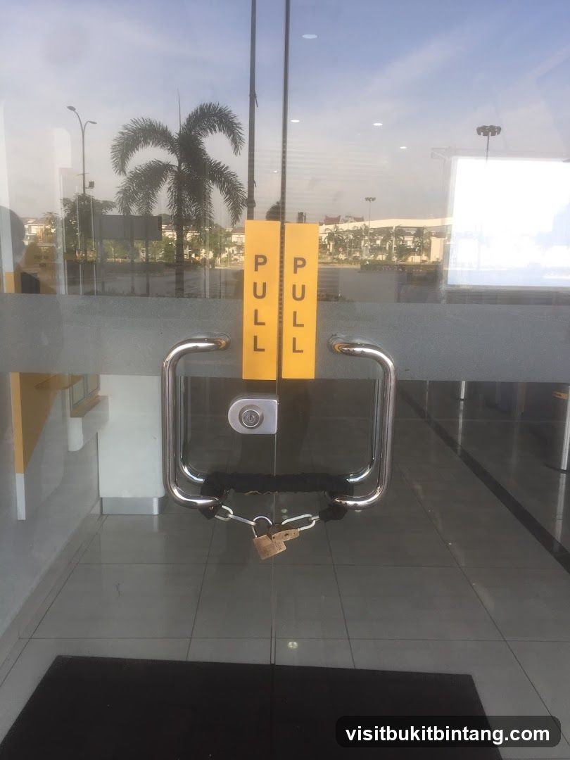Maybank AEON Mall Shah Alam