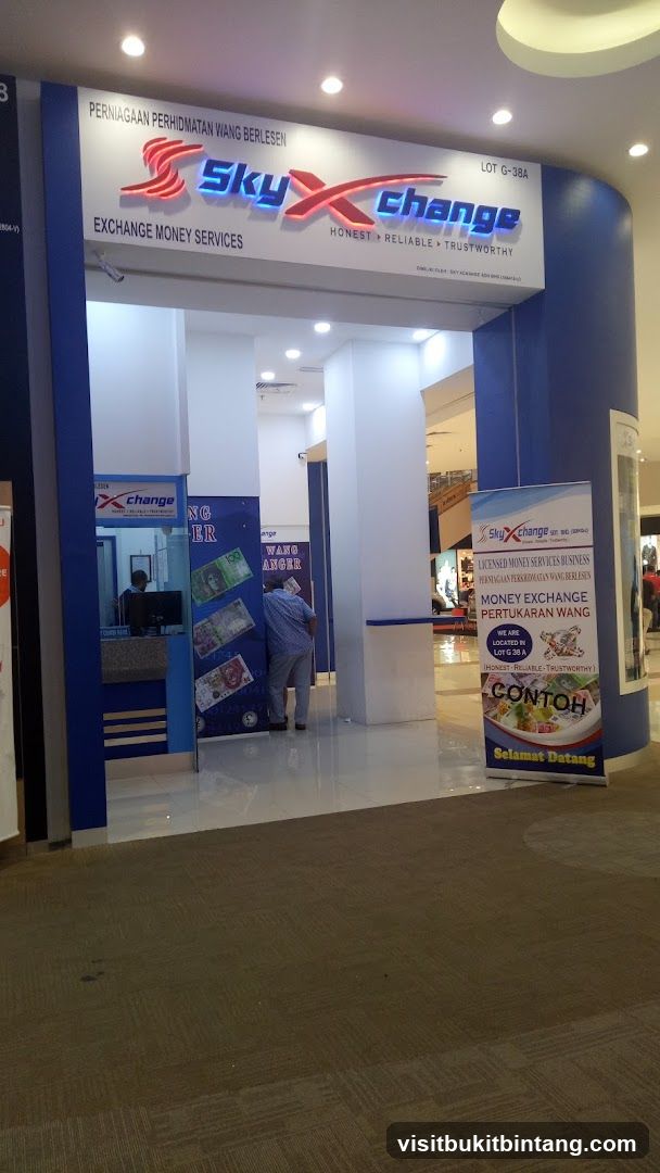 Maybank AEON Mall Shah Alam