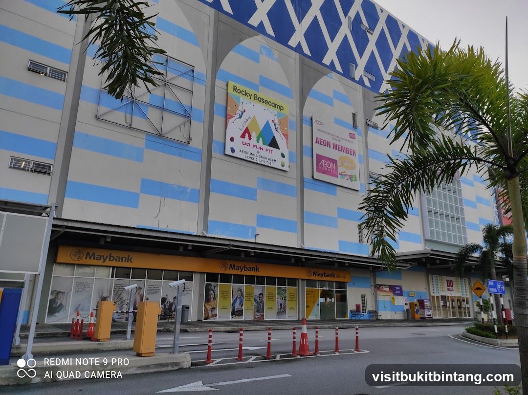 Maybank storefront