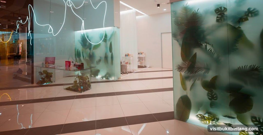 Modern Interior with Tropical Accents