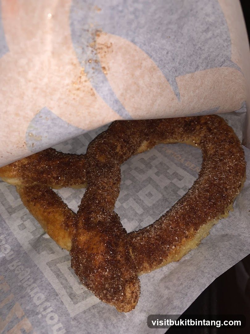 Cinnamon Sugar Pretzel