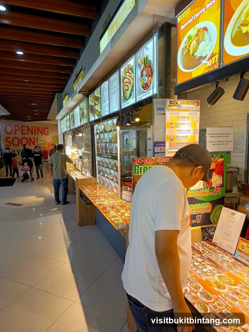 Food court stalls