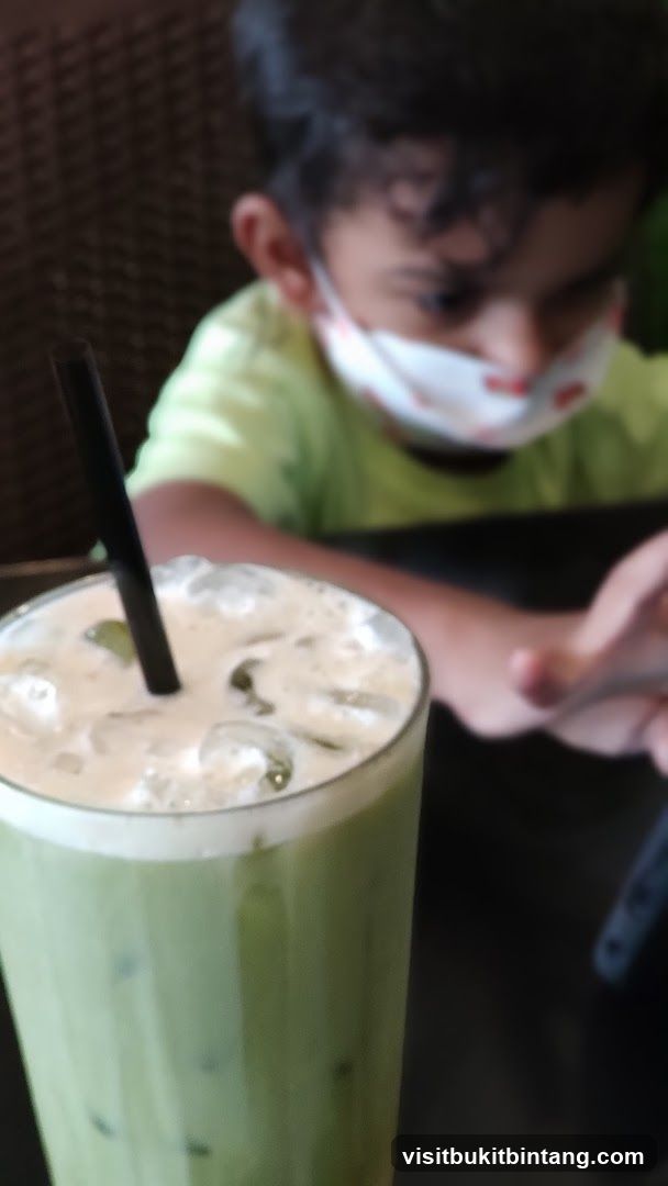 Iced Matcha Latte