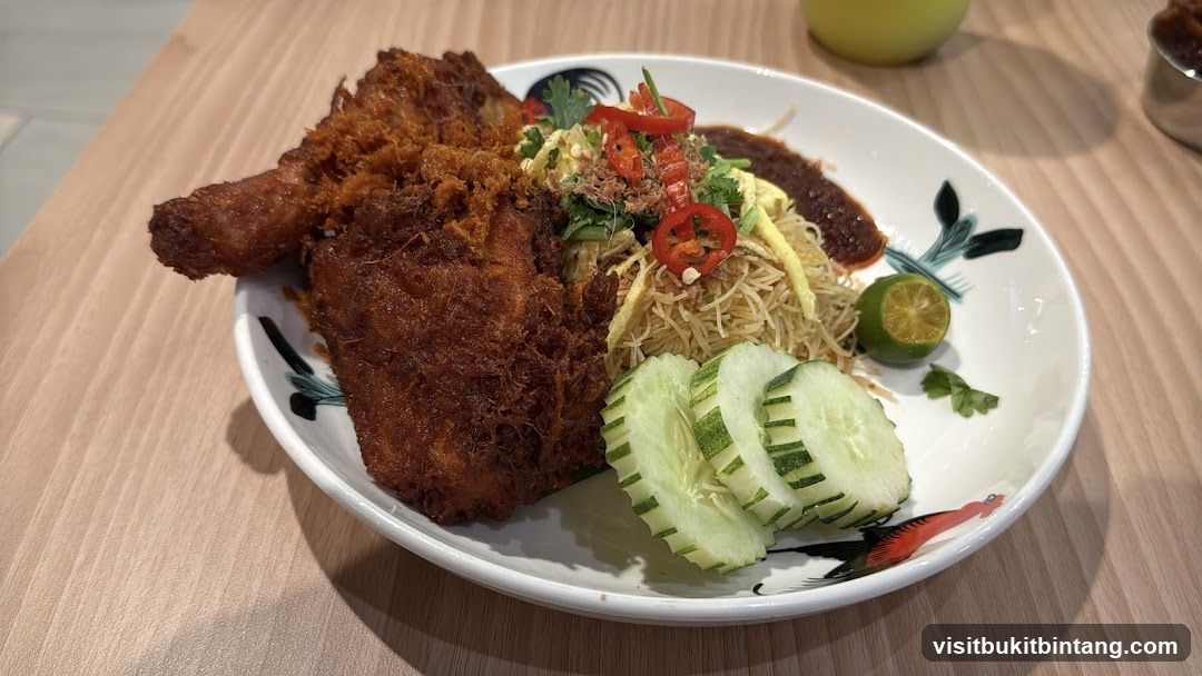 Fried Chicken with Noodles