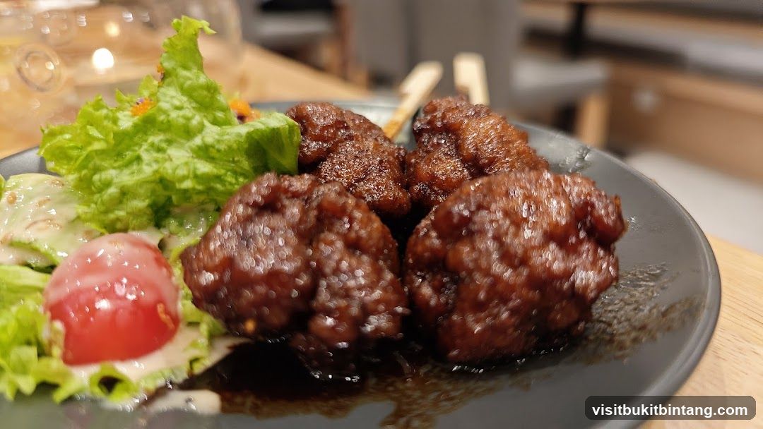 Fried Chicken Bites with Salad