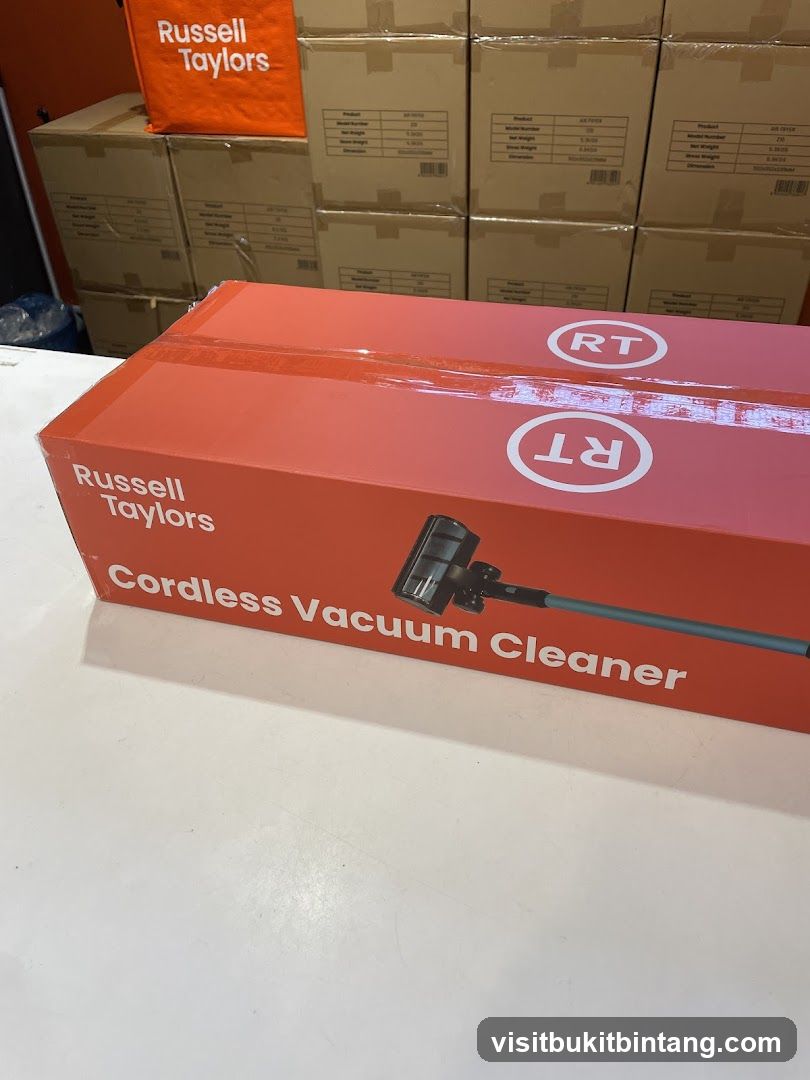 Russell Taylors Cordless Vacuum Cleaner Box