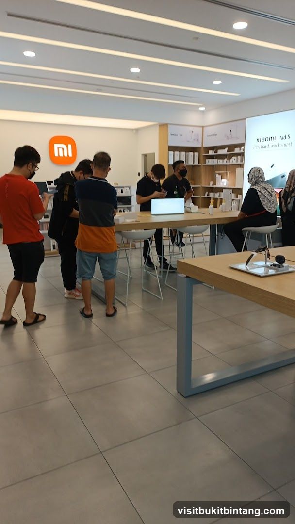 Xiaomi Store Interior