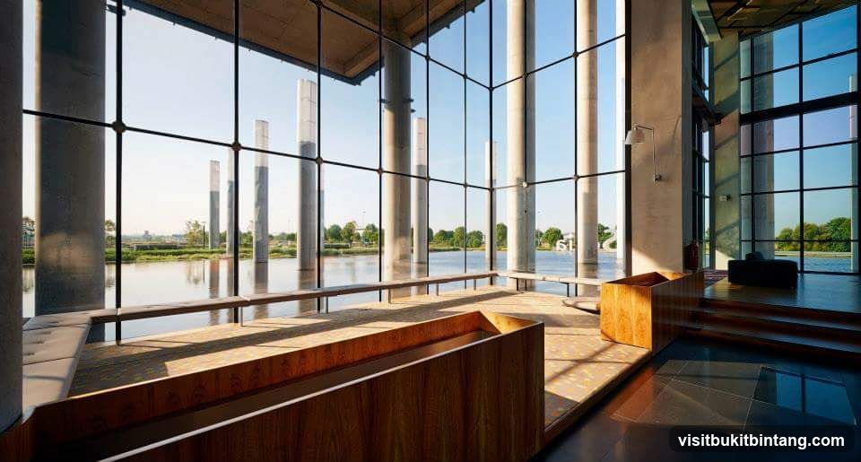 Modern Interior with Water View