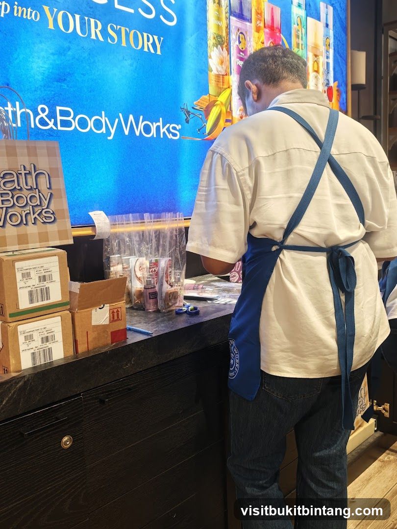 Employee at Bath & Body Works