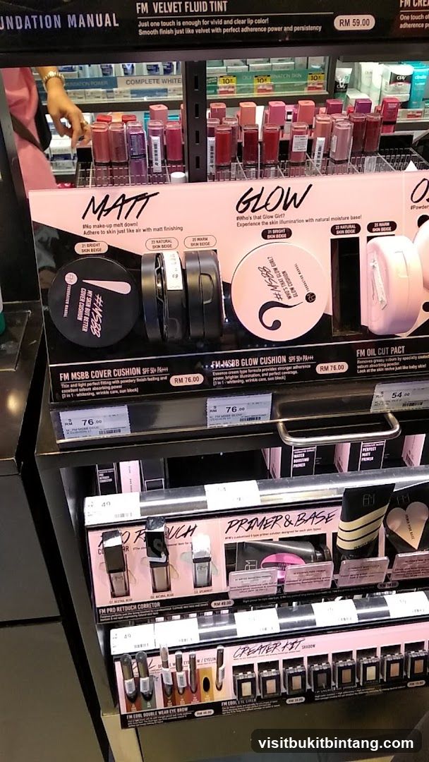 Cosmetics Display