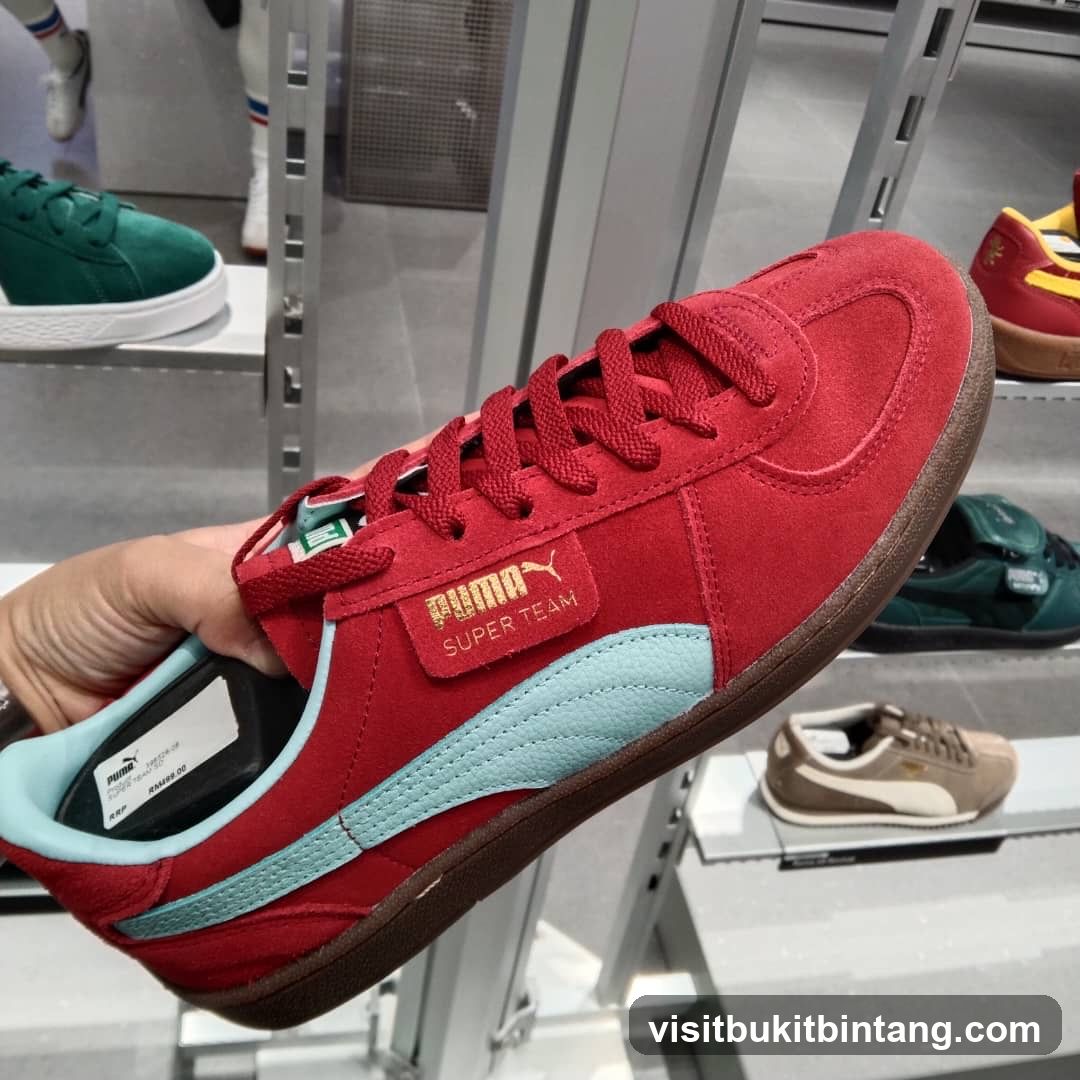 Red Puma Super Team Sneakers