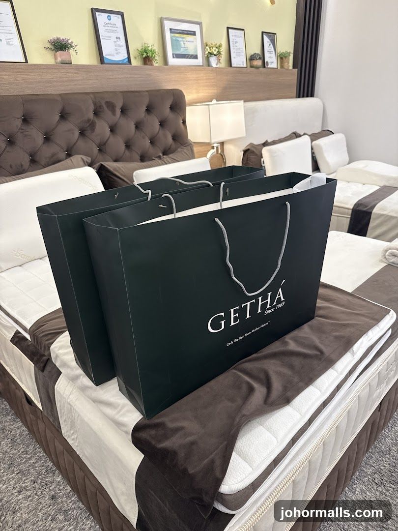 GETHA shopping bags on a mattress