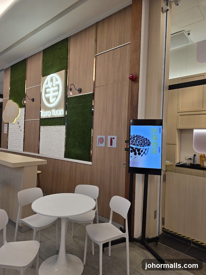 Taro Yuan Bubble Tea Shop Interior