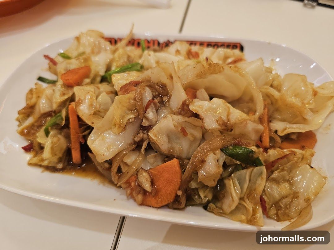 Stir-fried Cabbage with Carrots
