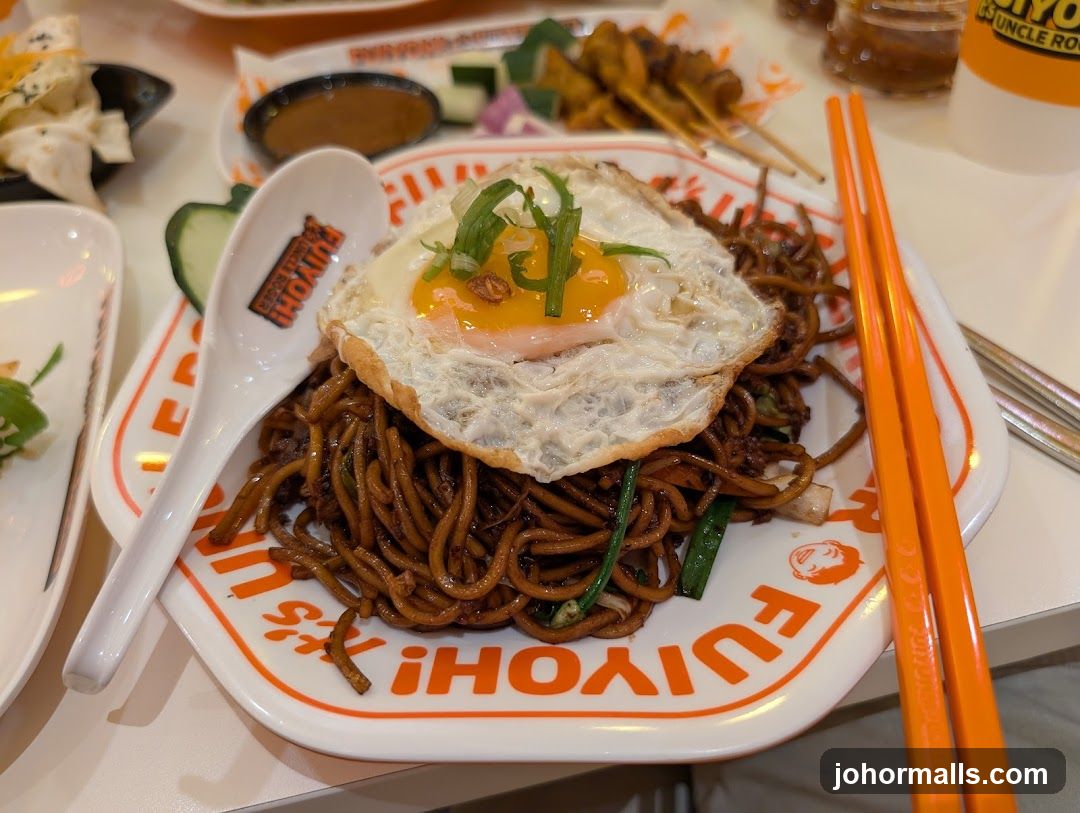 Noodles with Fried Egg
