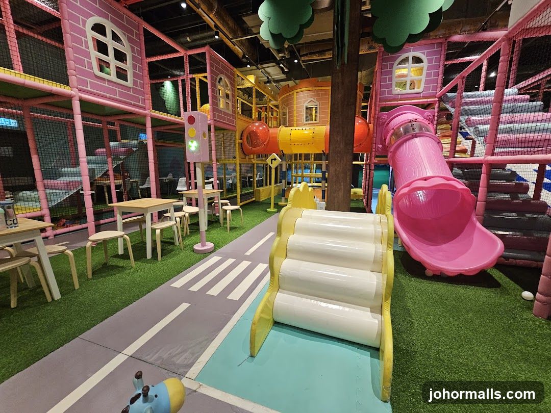 Indoor Playground with Slides and Play Structures