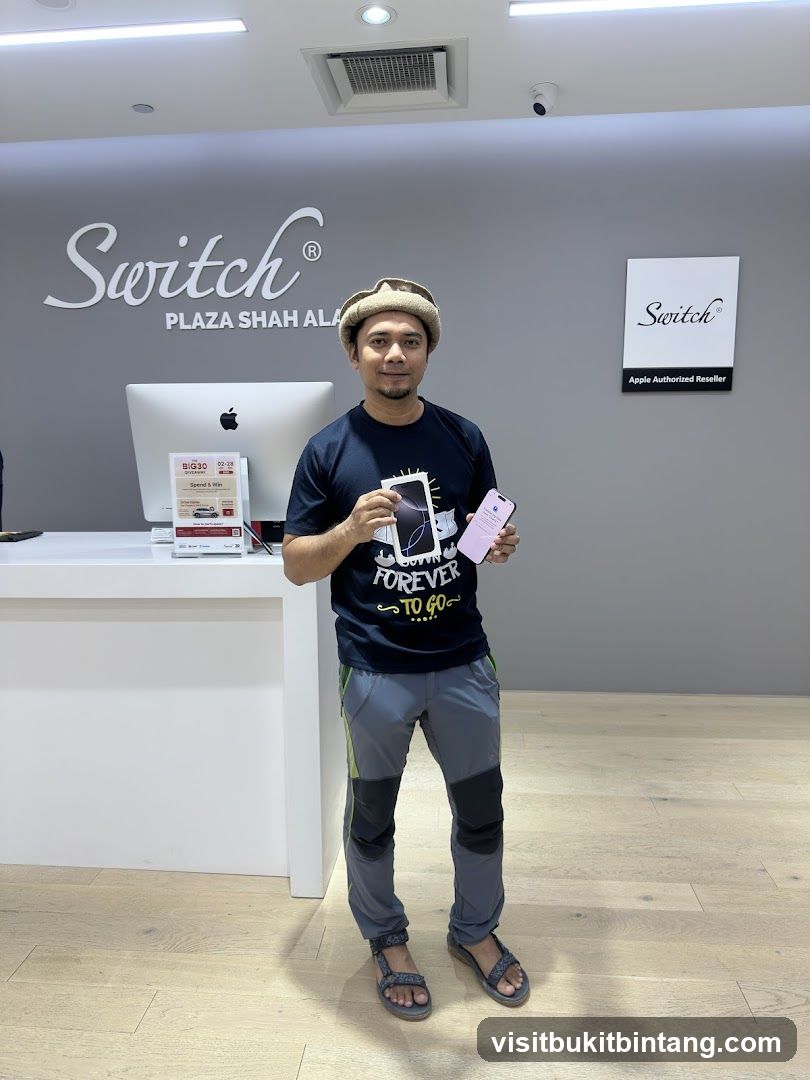 Man holding a new phone in a store