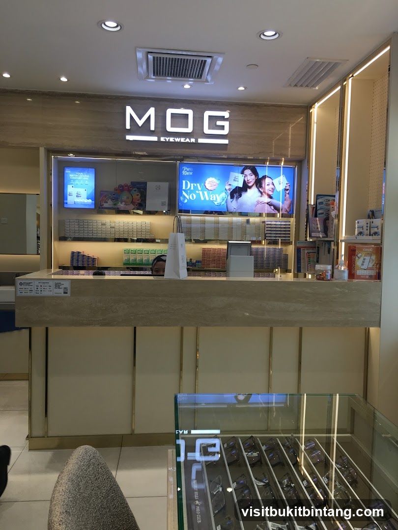 MOG Eyewear Store Counter