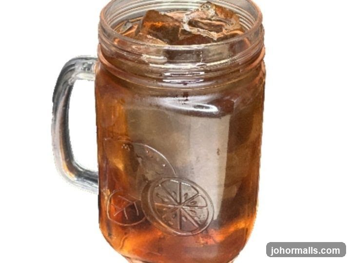 Iced Tea in a Mason Jar