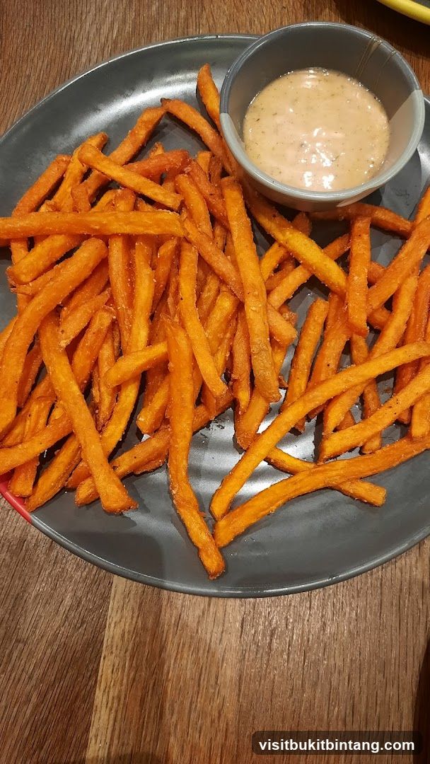 Sweet Potato Fries with Dip