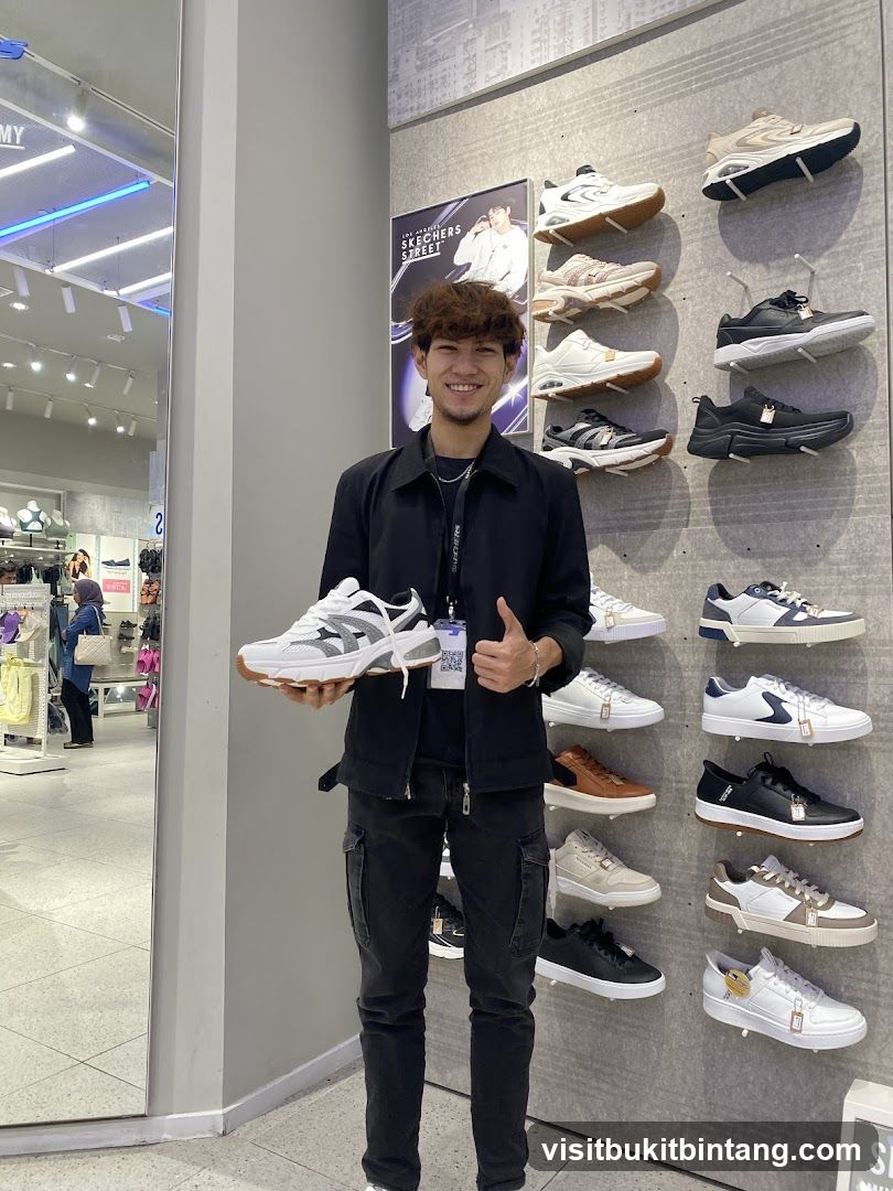 Skechers Store Display