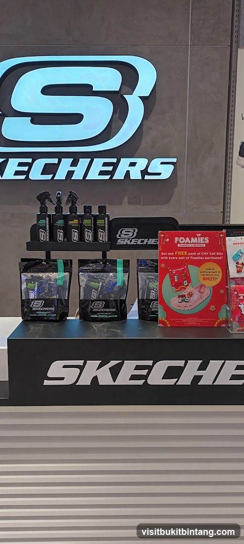 Skechers Store Display