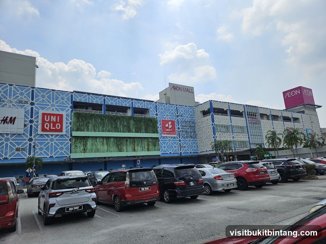 UNIQLO | AEON Mall Shah Alam