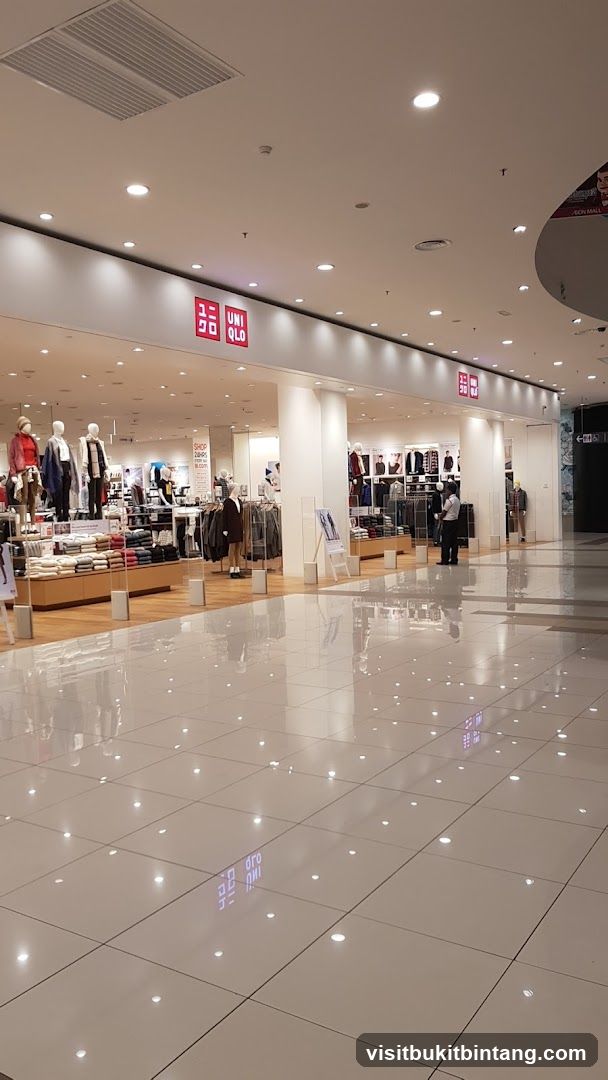 UNIQLO | AEON Mall Shah Alam