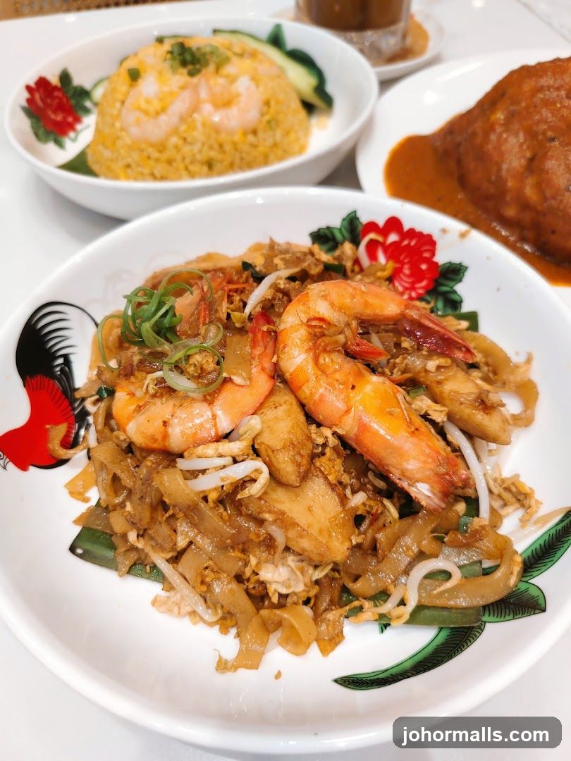 Stir-fried noodles with shrimp