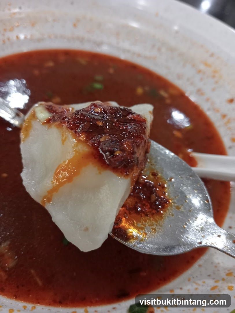 Dumpling with Chili Sauce