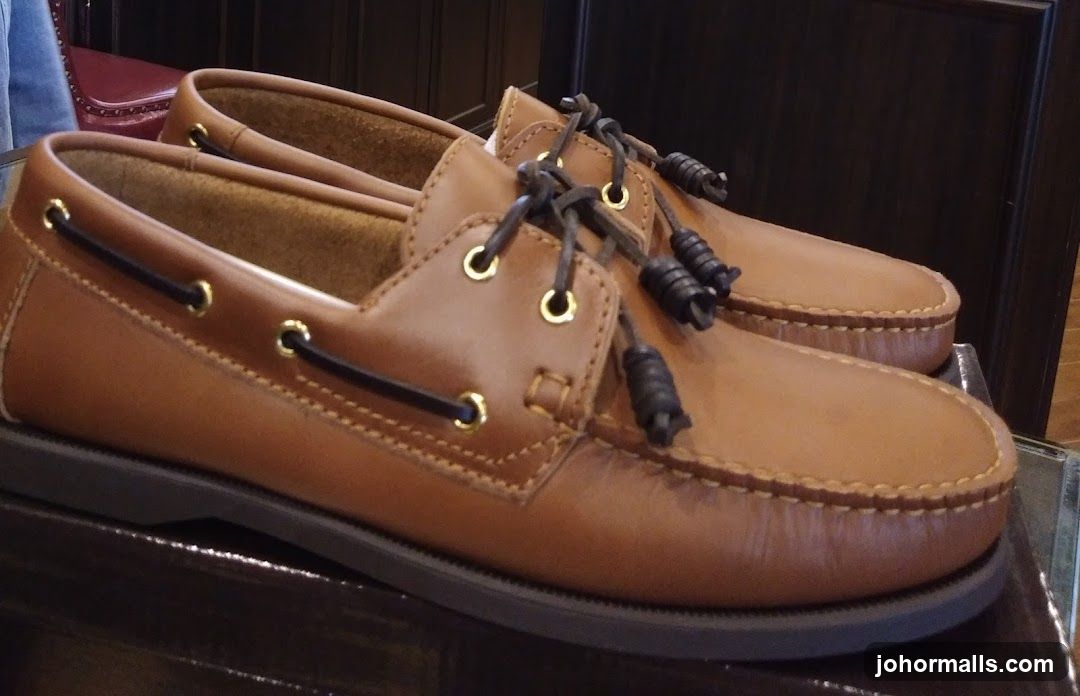 Brown Leather Boat Shoes