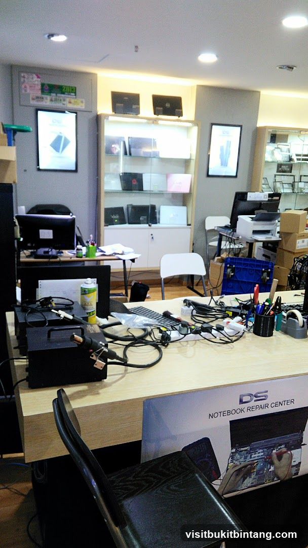 Computer Repair Shop