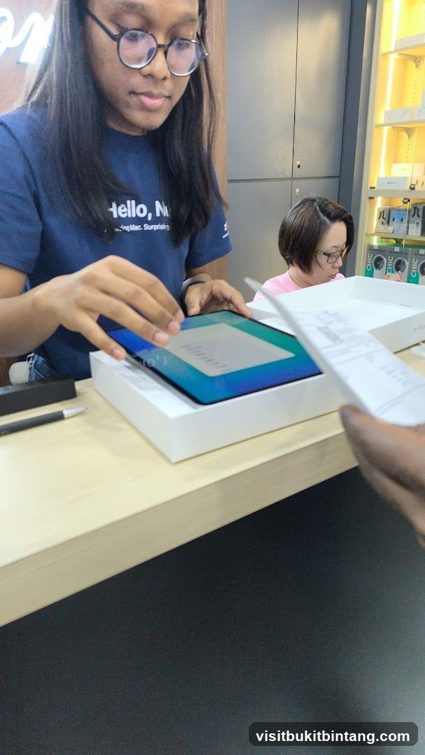 Unboxing a Tablet