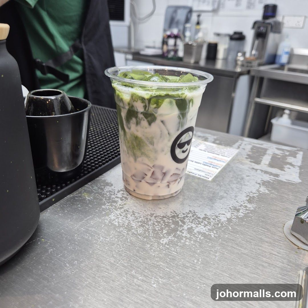 Matcha Drink with Boba