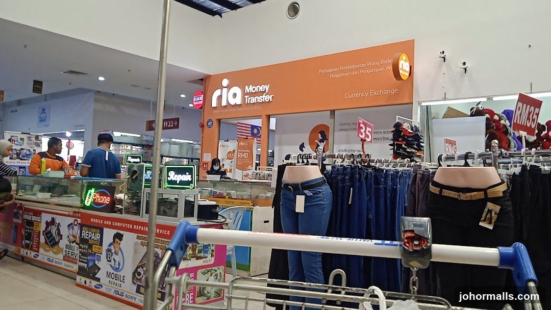 Money Transfer and Retail Store