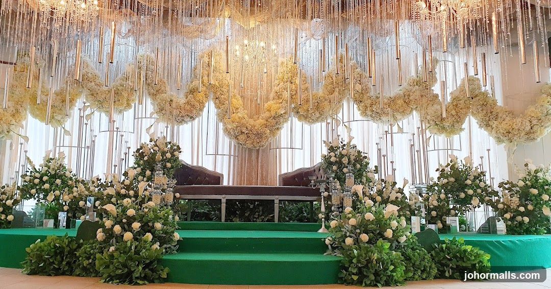 Elaborate Wedding Stage Decor