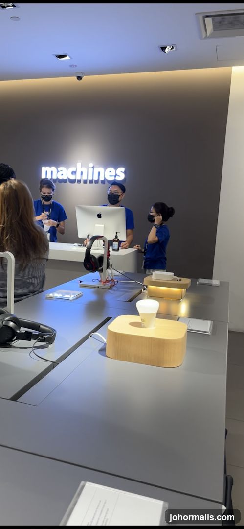 Machines Mid Valley SouthKey Apple Reseller Store