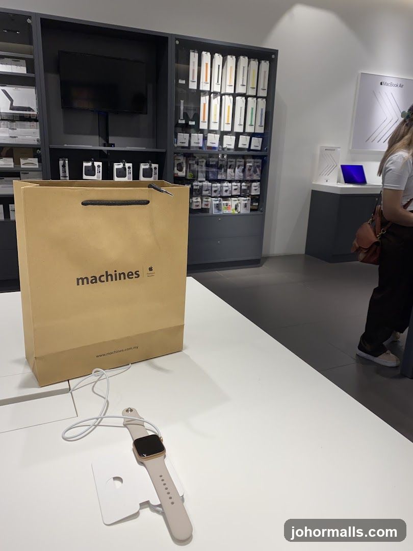 Apple Store Display
